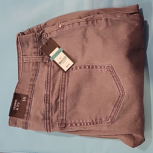 Crown & Ivy Distressed Jeans 16 Avg - Picture 1 of 3